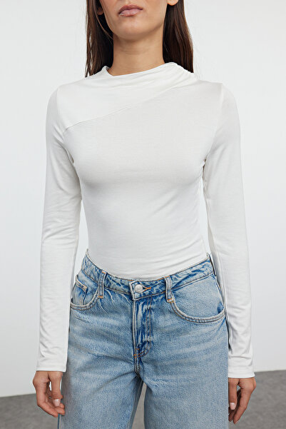 Trendyol Collection Knitted Ecru Body - Gathered Collar and Lined, TWOAW25BD00006