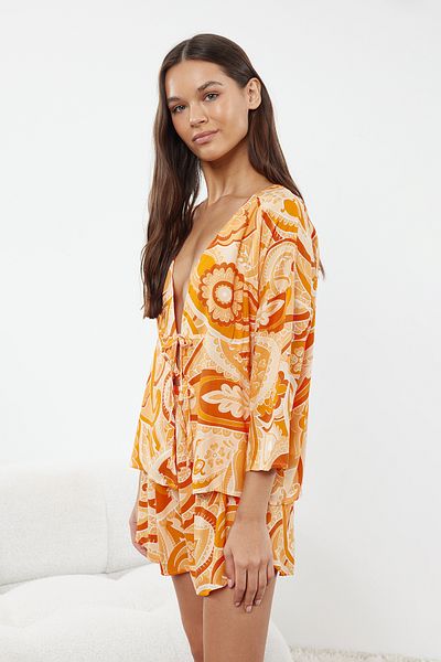 Trendyol Collection Set pijamale țesute din viscoză cu model portocaliu cu șireturi/panglică/funda THMSS23PT00165