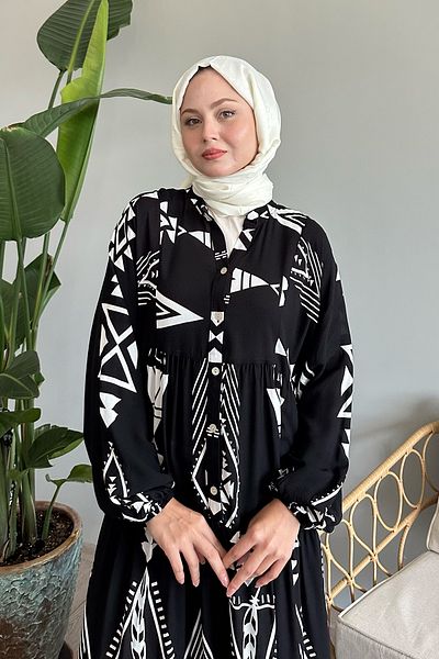 InStyle Rochie neagră geometrică din viscoză