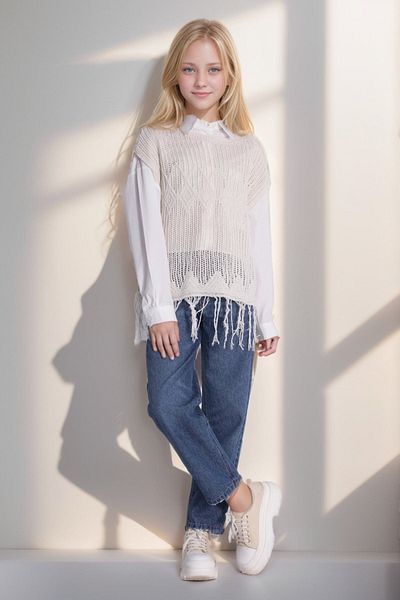 DMB BOYS & GIRLS Girl's Openwork Knitted Sweater - Sleeveless and Fringed