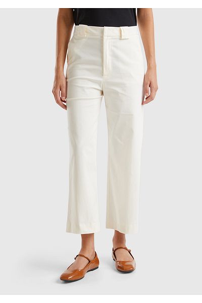 United Colors of Benetton Pantaloni de damă din gabardină - culoare crem, amestec de bumbac, picior drept, lungime gleznă