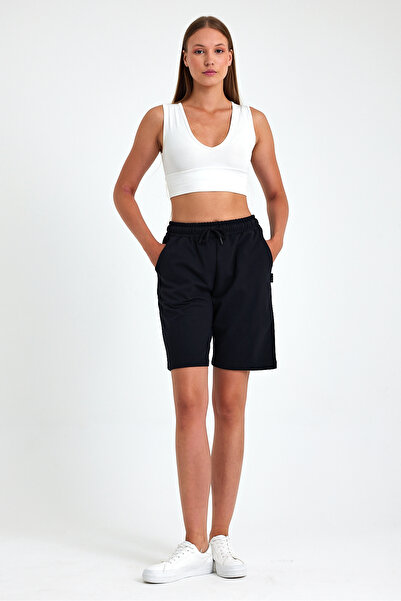 mmetalic Kadın Rahat Kesim Beli Lastikli Mevsimlik Yumuşak Kumaş Cepli Siyah Uzun Bermuda Şort
