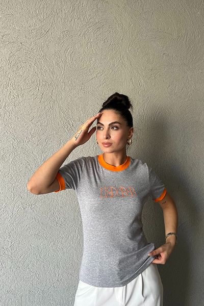 Seda Yalçın Atelier 1968 DeTailed Gray Basic T-Shirt - Brand Model