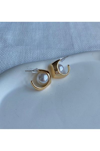 DEMOKAN Women's pearl Earrings - Hidden Earring Design