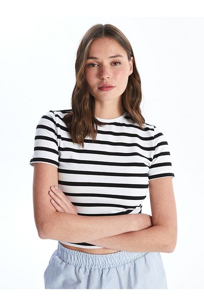 LC Waikiki Γυναικείο T-Shirt με ριγέ Crew Neck - Κοντό μανίκι