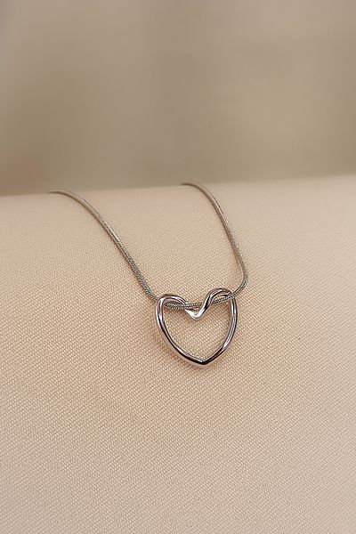 COSİTA minimal DesiGn Heart Twist Steel Necklace - Silver Trend