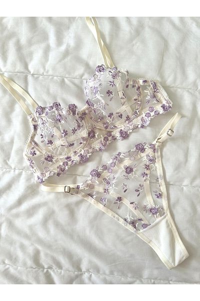 Feruzdesign Set braletă și costum lung cu sârmă liliac ecru
