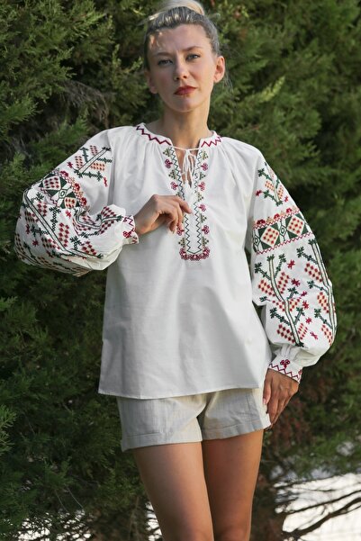 Chiccy Μπαλόνι μανίκι γιακά και κεντημένη λευκή υφασμένη μπλούζα casual - λαιμόκοψη