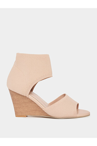 Styli Solid Peep Toe Wedge Sandals