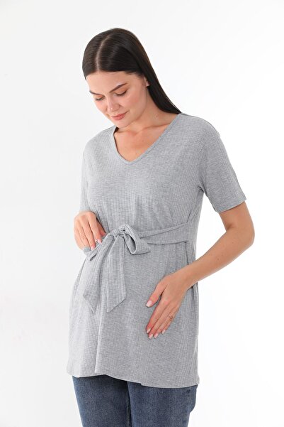 MEGHAN L.A Μπλούζα εγκυμοσύνης σε γκρι ελαστικό ύφασμα με ραβδώσεις