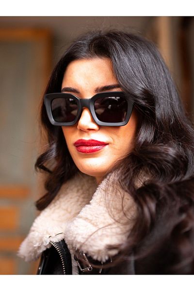 TomyHelf Square Design Black Frame Black Glass Sunglasses