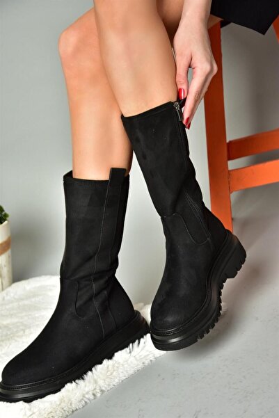 Fox Shoes R312104902 Czarne zamszowe buty damskie na grubej podeszwie