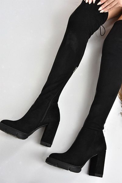 Fox Shoes Černé semišové strečové ponožkové boty na vysokém podpatku L282770002