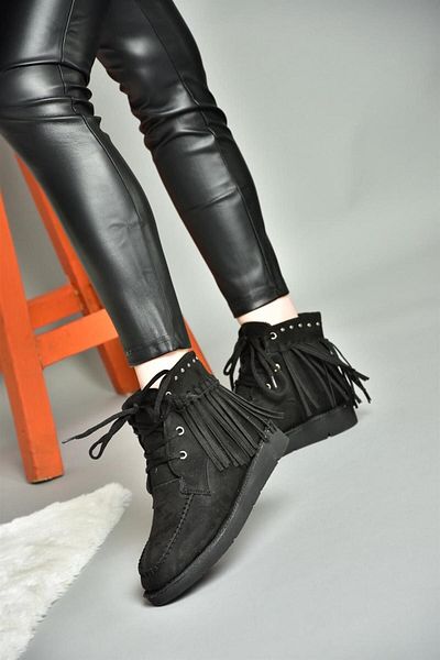 Fox Shoes Γυναικείες μπότες μαύρες καστόρι με φούντες