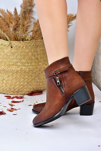 Fox Shoes Γυναικείες μπότες με μαύρισμα χοντρό τακούνι L674155209