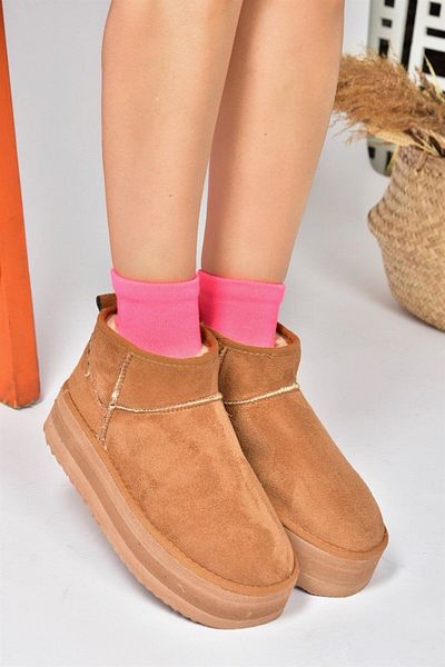 Fox Shoes Dámské polohnědé semišové polobotky se silnou podrážkou s chlupy na vnitřní straně N824509202
