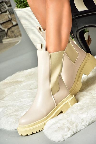 Fox Shoes N280349009 Бежеві жіночі повсякденні черевики на товстій підошві