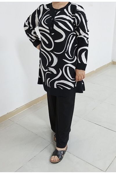AKŞEN GİYİM Plus Size Black and White Patterned Cotton Viscose Blouse - Three Button Placket