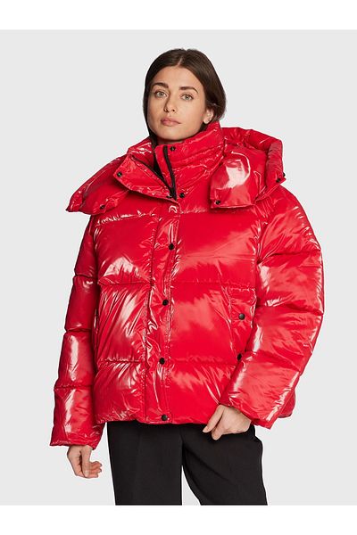 Calvin Klein معطف نسائي كبير الحجم من Doudoune Rouge J20J219838 XL6