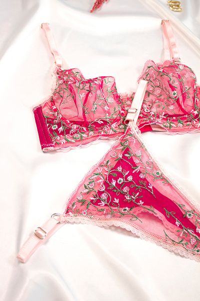 LikeSwan Set de lenjerie de corp bralet transparent cu dantelă cu sârmă cu imprimeu floral fucsia