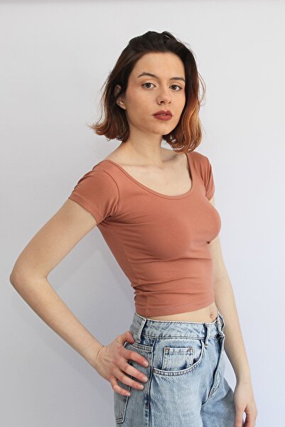 Rosse Butik Γυναικείο μπλουζάκι με φαρδύ γιακά με χρώμα κρεμμυδόχορτο