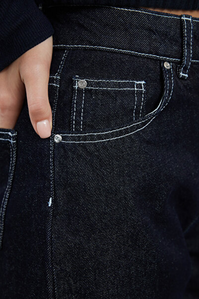 Trendyol Collection Magas derekú NavY széles lábú farmernadrág – kontrasztos varrással TWOAW25je00109