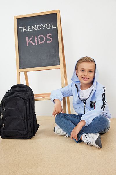 TRENDYOLKIDS Chlapecký bavlněný top a spodek v modré barvě se sloganem - Tkdaw25Au00042