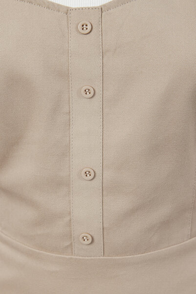 Trendyol Collection Camel Midi υφαντό φόρεμα - Λεπτομέρεια με κουμπί ανοίγματος μέσης Twoaw25el00162