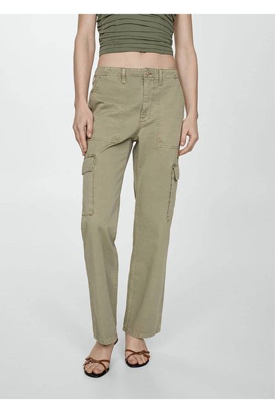 MANGO Woman Cargojeans mit Taschen