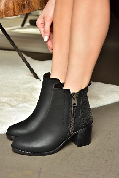 Fox Shoes R674161009 Siyah Kalın Topuklu Kadın Bot