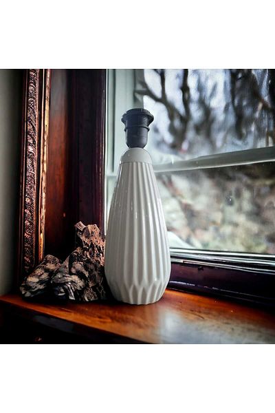 ariana sytle 30 Cm Ceramic Lampshade - Serrated and Corded Without Hat