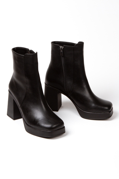 Akçetin Moda Дамски ботуши с дебела подметка за всеки ден