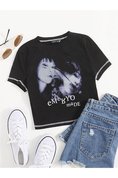 GOSSİP TEAM Gossip Team Black Crop - Cusătură în spate și design imprimat