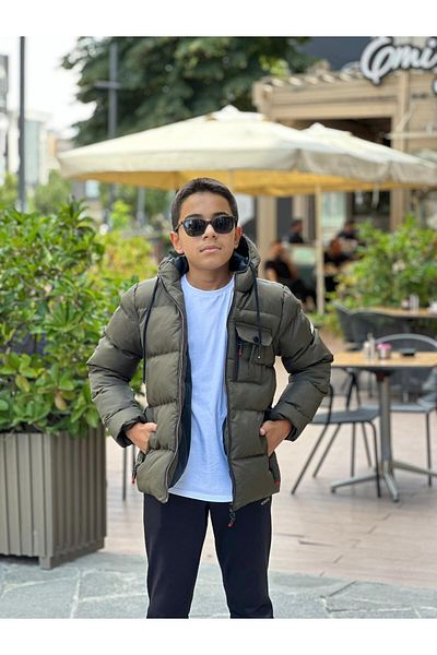 DOXGER WateR and WindpRoof Inflatable Jacket foR Boys
