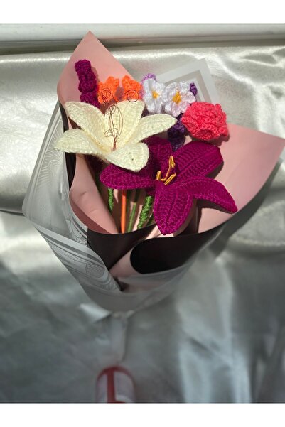 PEGG Örgü çiçek buketi