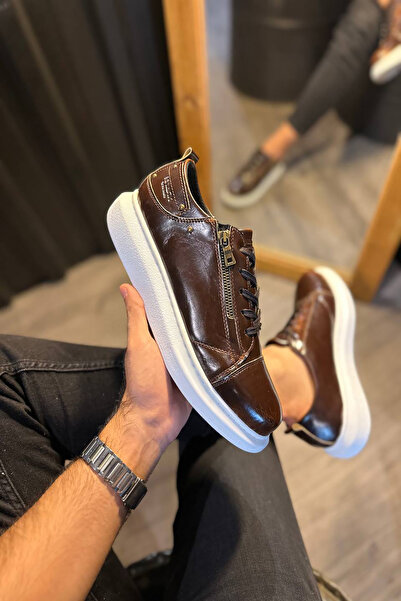 Rainon Store Stylish and Comfortable: Brown Shiny Leather Men's Sneakers - the Perfect Addition to Any Combination