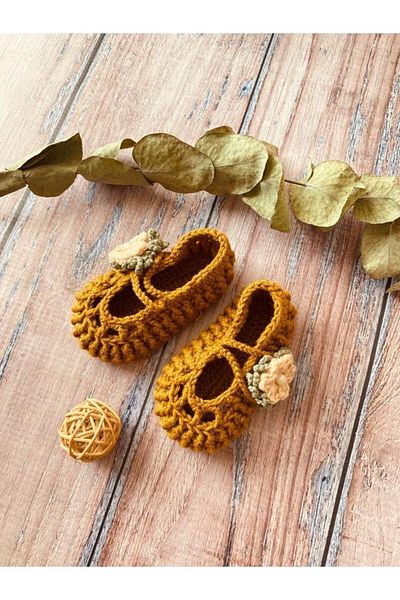 seraskids Hand Knitted Vintage Floral Brown Soft Baby Booties
