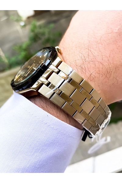 Reward Brand Wristwatch