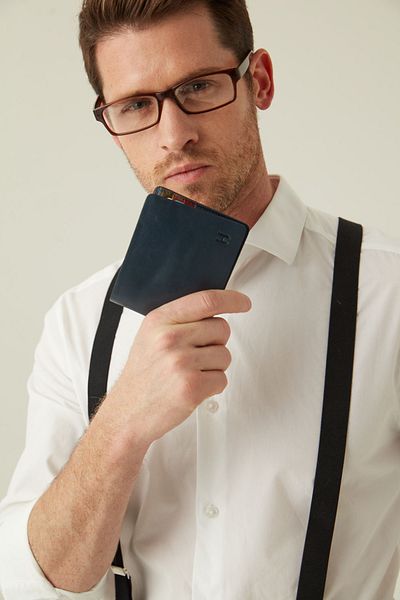 HELMBROOK Eldridge Ανδρικό Navy Blue (Plus χρώμα) Δερμάτινο λεπτό σχέδιο Πορτοφόλι με προστασία Rfid πολλαπλών διαμερισμάτων