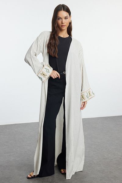 Trendyol Modest Beiger bestickter Kimono aus Leinengewebe - Kaftan & Abaya TCTSS24KF00051