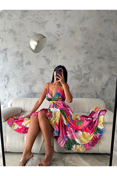 missswans Rochie lungă din satin Aliya cu imprimeu roșu - cu bretele de frânghie