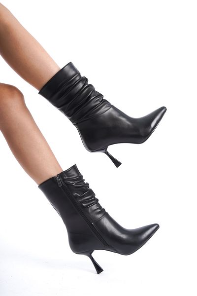UĞURÖKÇE Black Matte Flush Heeled Stretch Bellows Boots - Women