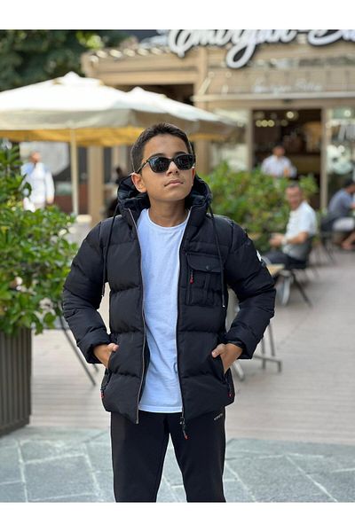 DOXGER WateR and WindpRoof Inflatable Jacket foR Boys