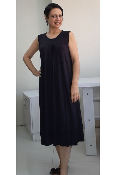 Mertcan Butik Μαύρο φόρεμα από χτενισμένο βισκόζη με κομμένο μπροστινό και πίσω μέρος από τη ρόμπα με χοντρό λουράκι