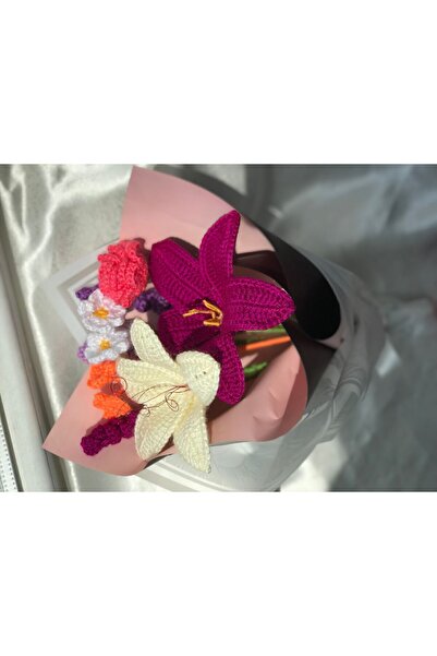 PEGG Örgü çiçek buketi