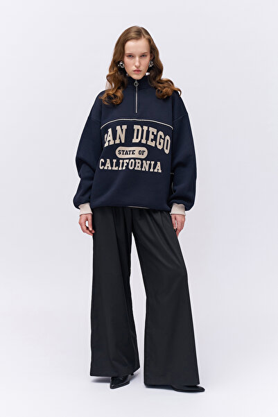 Quzu Navy Blue Oversize Turtleneck Sweatshirt