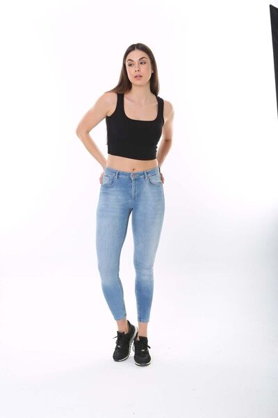 CHEISU Vestă crop cu gât pătrat negru - Bluză cu mâneci zero cu aspect de atletism