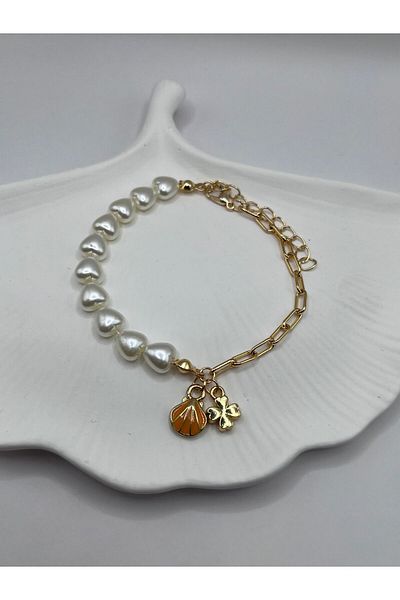 Alexis Carrel Women's Heart Pearl Paperclip Chain Bracelet