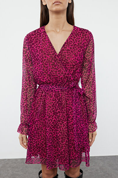 Trendyol Collection Μίνι φόρεμα με φούξια floral and animal print ζωσμένο - TWOSS20EL0626