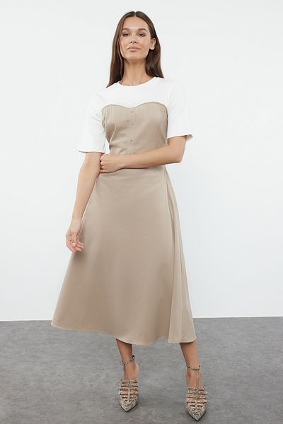 Trendyol Collection Тъкана миди рокля в цвят крем - детайл с отварящо се копче на талията Twoaw25el00162